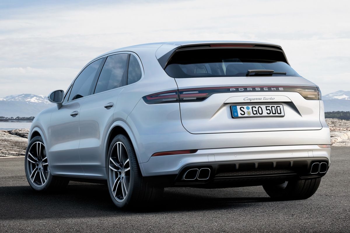 Porsche Cayenne · Beyaz — görsel 4